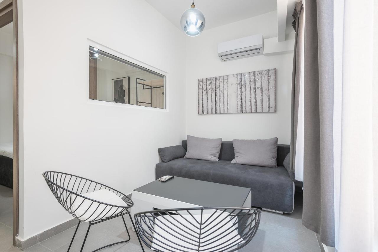 Iguana Gold Luxury Suites 2 Athene Buitenkant foto