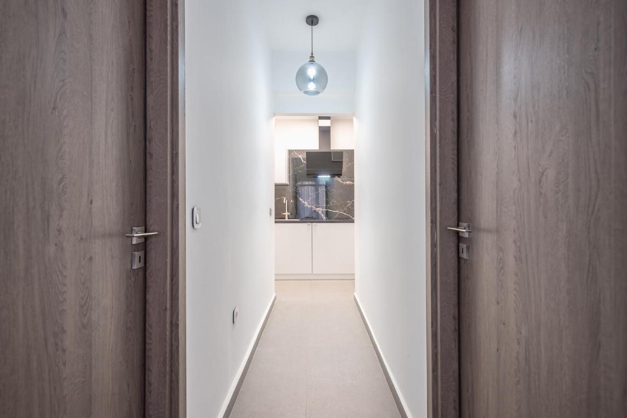 Iguana Gold Luxury Suites 2 Athene Buitenkant foto